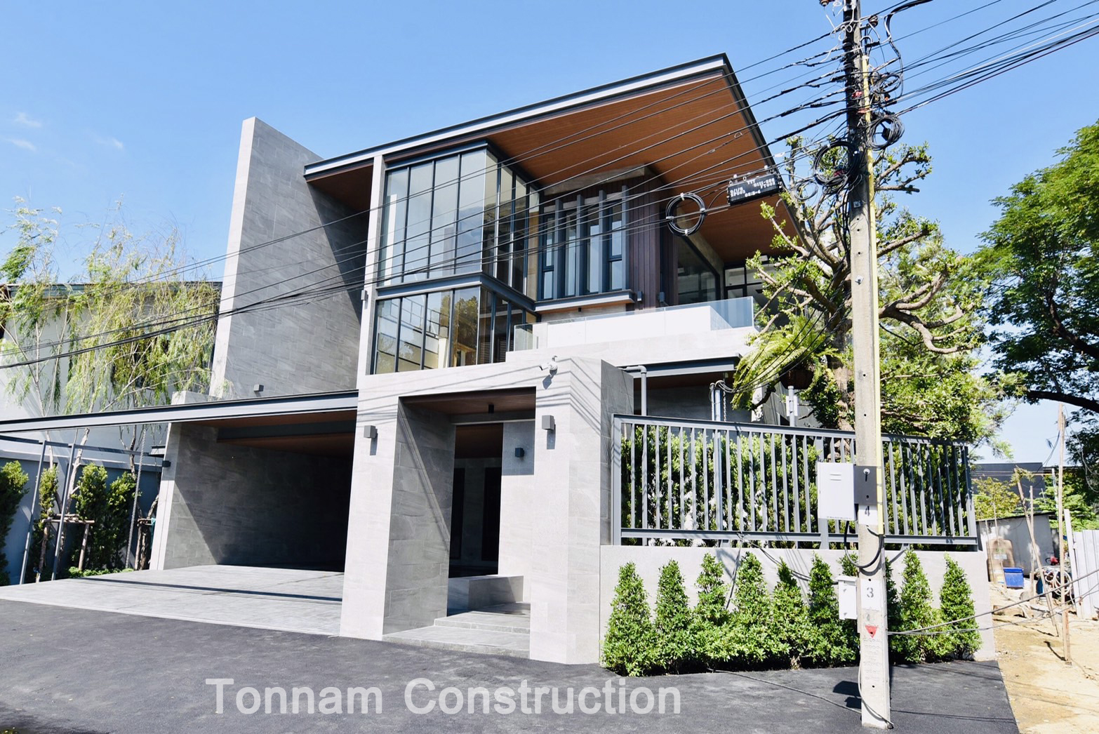 งานก่อสร้างบ้าน 3 ชั้น คุณคริส